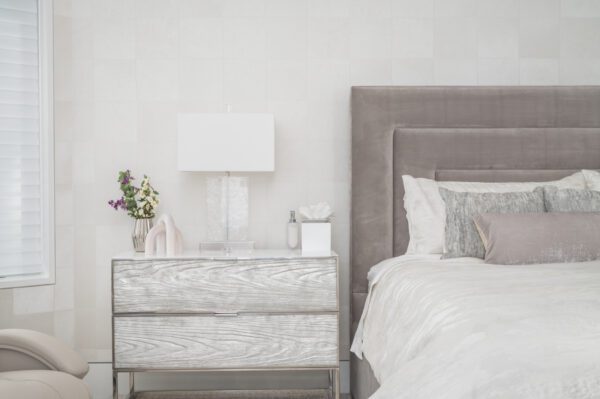 DESPRES-1-upholstered-freestanding-bed-luxury-furniture-blend-home-furnishings