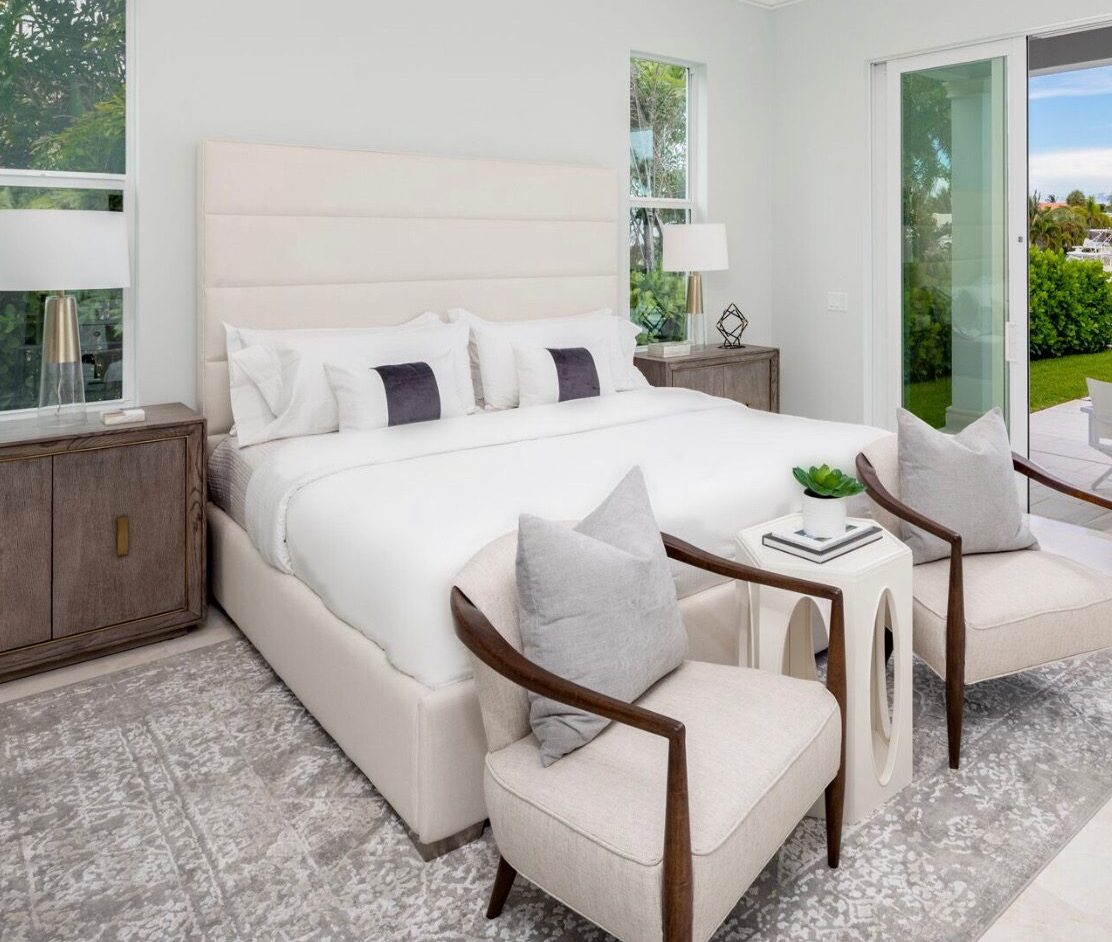 ACME-S-freestanding-upholstered-bed-blend-home-furnishings